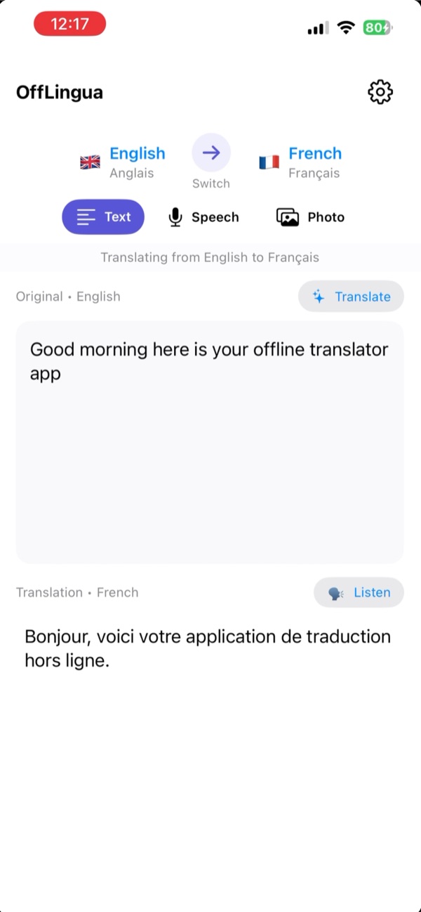 Modul Text din OffLingua, cu un pasaj în engleză și traducerea lui în franceză.